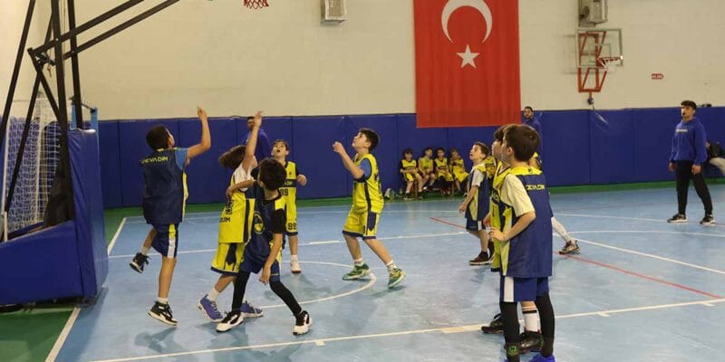 Dev Adım Spor Okulları Basketbol Eğitimi